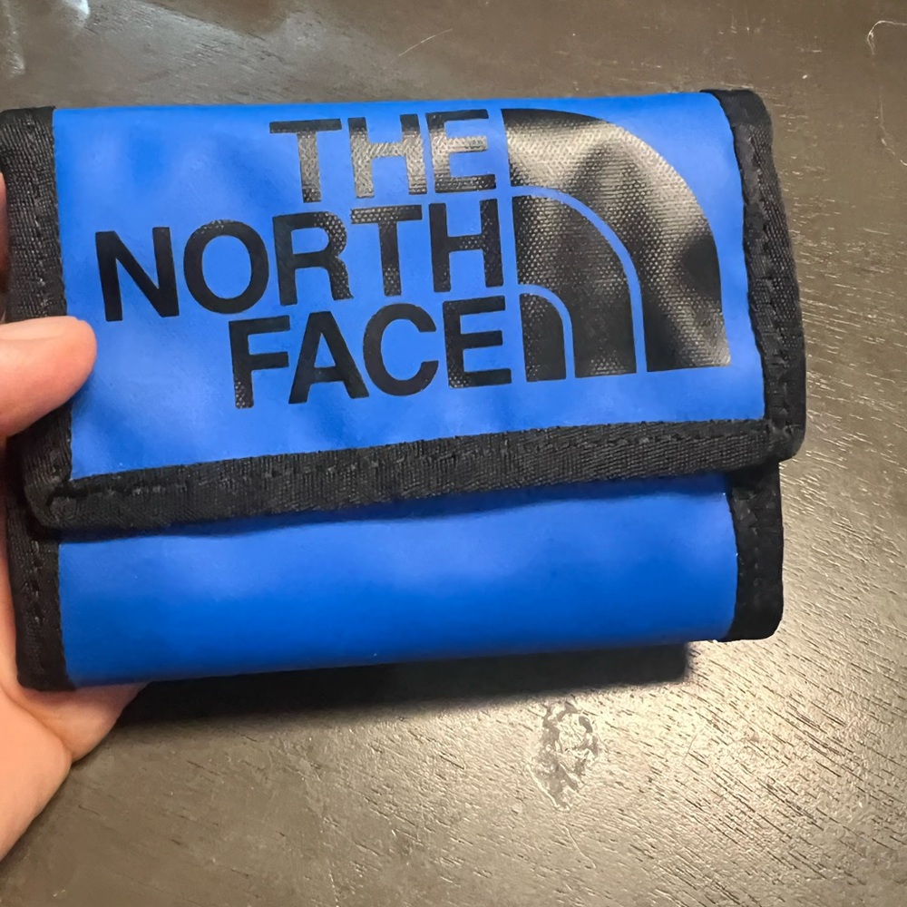 The North Face Vibrant Blue Wallet mens